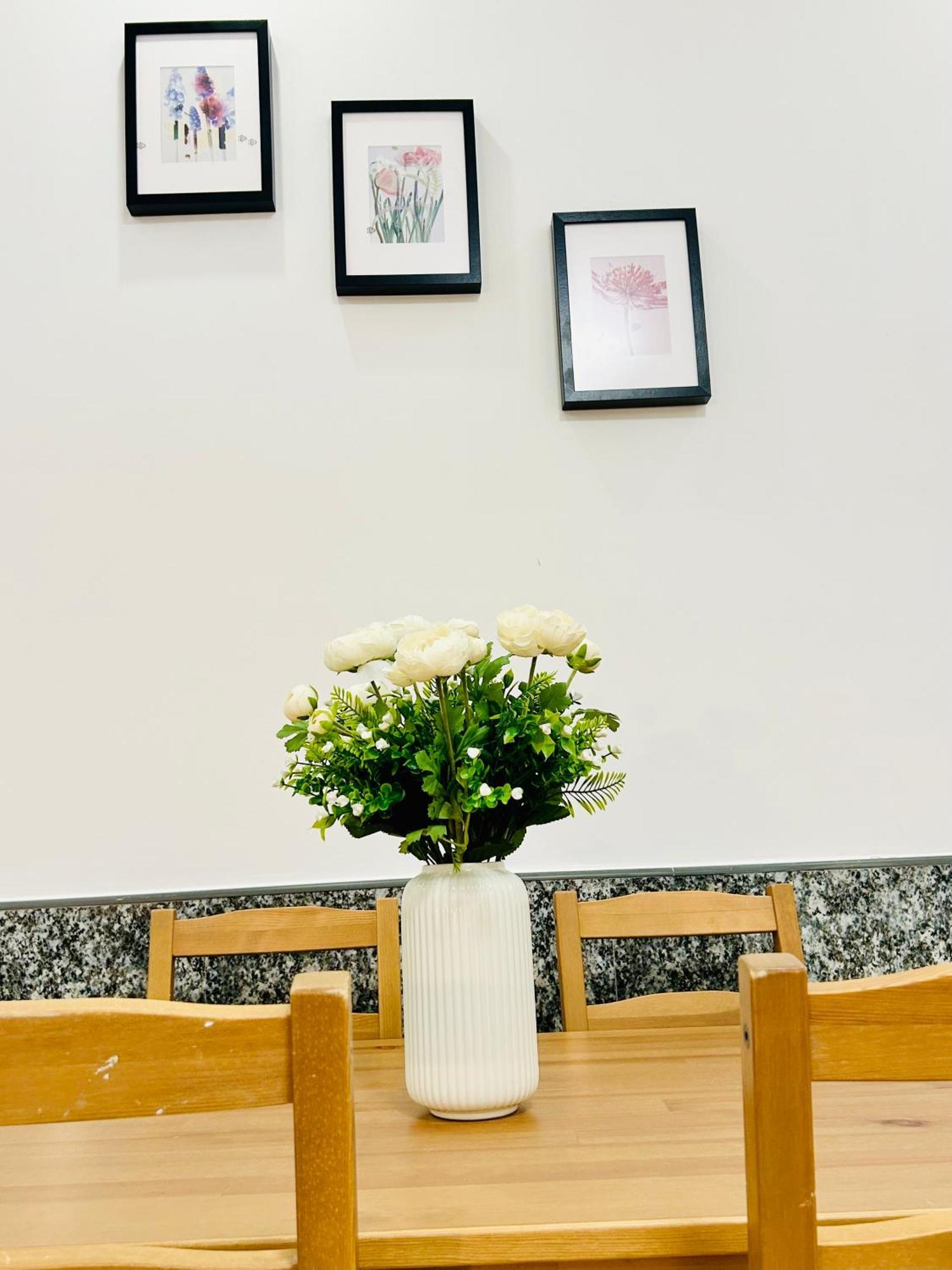 Modern Spacious Apartment In Center Πράγα Εξωτερικό φωτογραφία