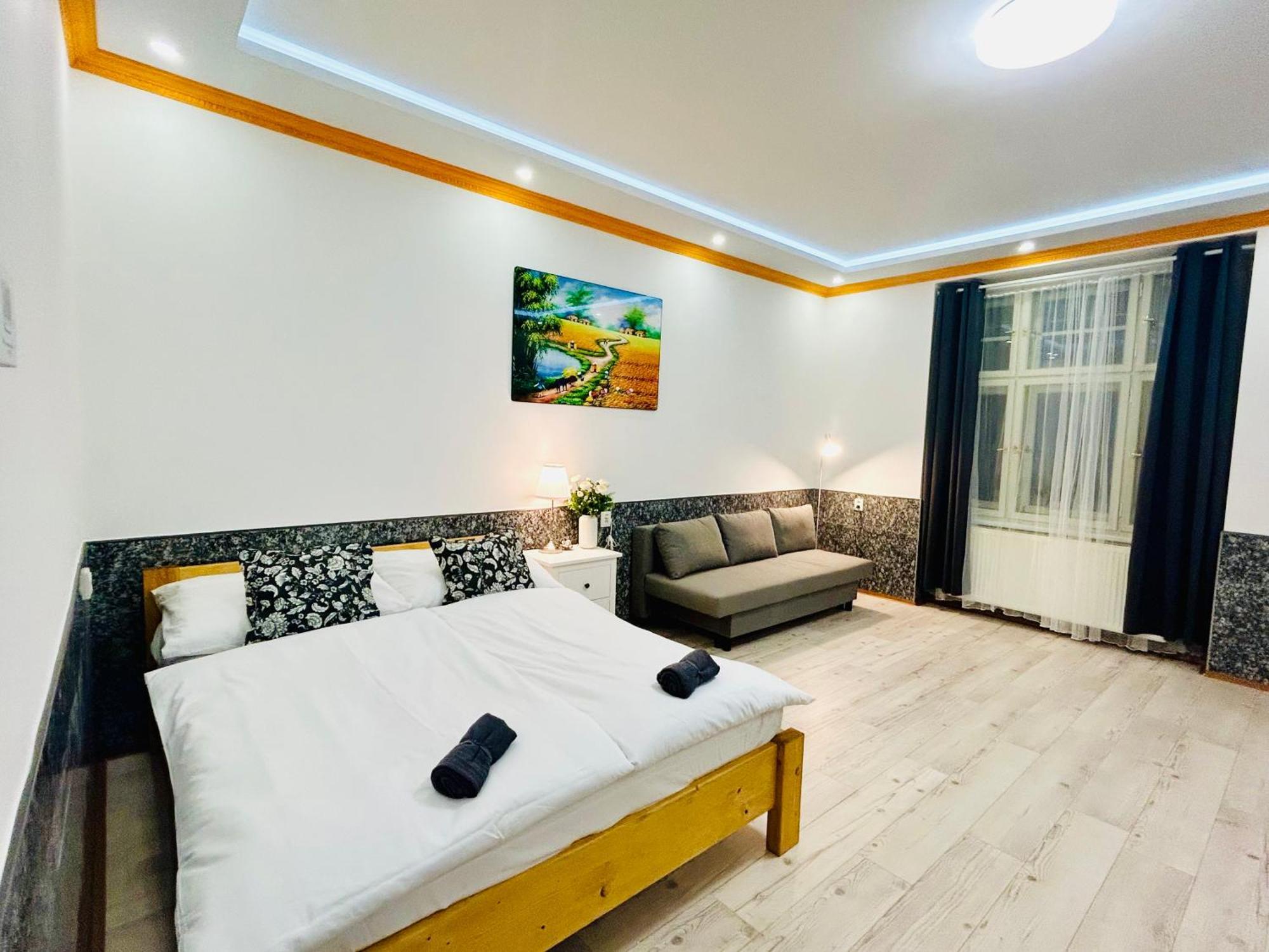 Modern Spacious Apartment In Center Πράγα Εξωτερικό φωτογραφία