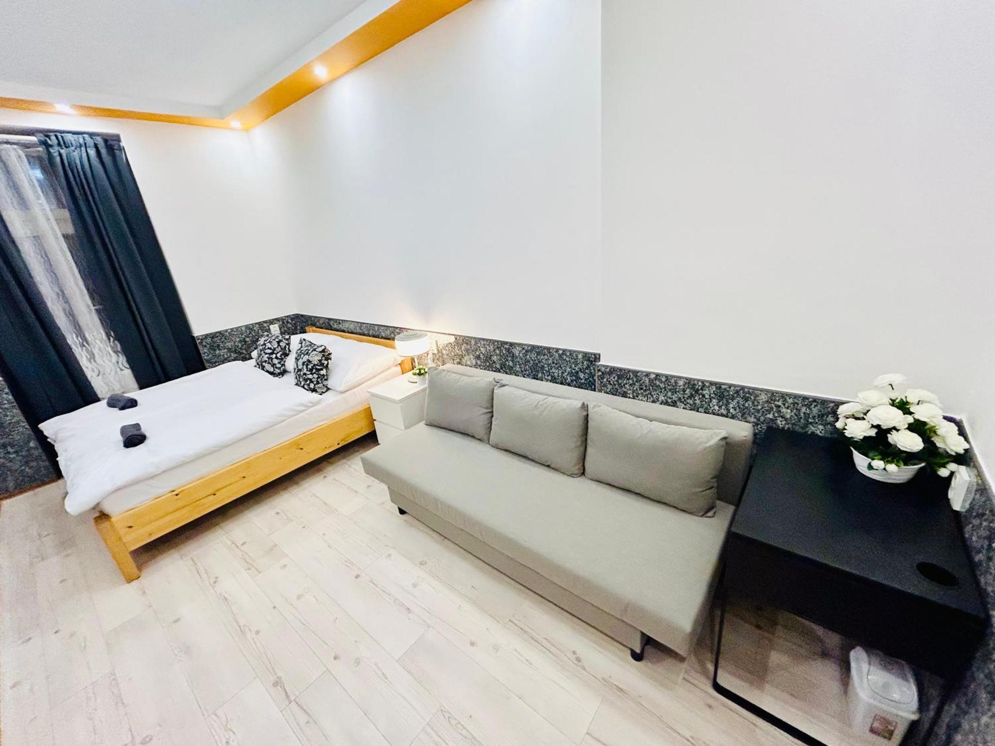 Modern Spacious Apartment In Center Πράγα Εξωτερικό φωτογραφία
